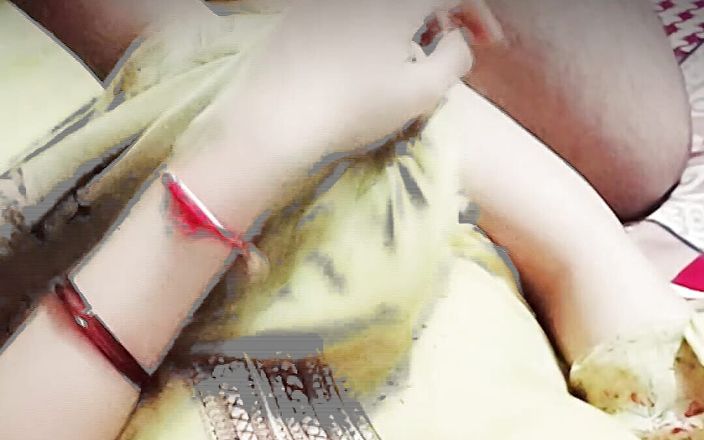 Hot Desi Woman Caught in Camera with Her Boyfriend