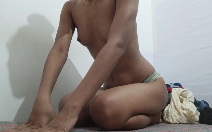 Hot Fingering Very Wet Pussy! Creamy Squirt Cumming Hard!