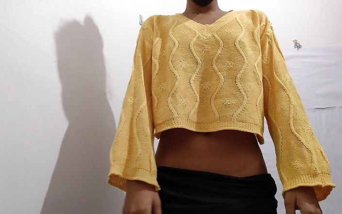 Hot Girl Friend Masturbation on New Home