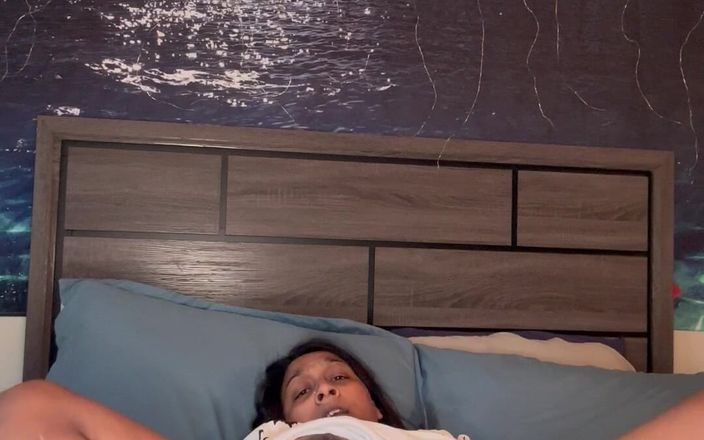 Hot Horny MILF Needs to Get Fucked