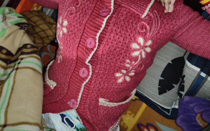 Hot Indian Bhabhi Xshika Want Hard Dick in Her Wet Hairy Pussy