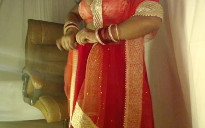 Hot Indian Big Boobs Girl Nude Show.