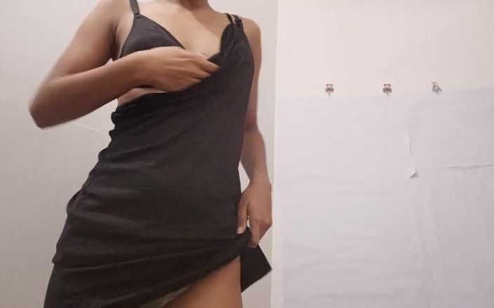 Hot Indian Girlfriend Lactating and Candle in Her Pussy