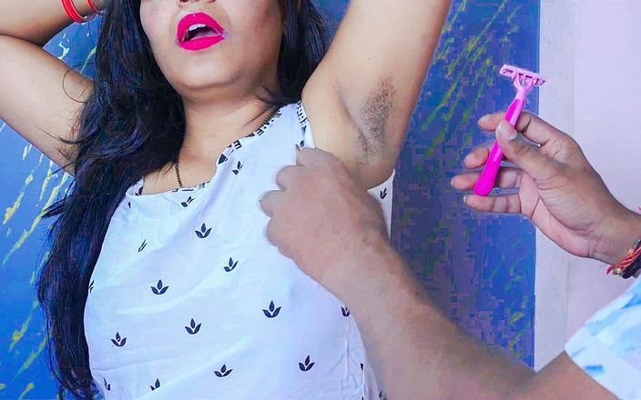 Hot Ravinadesi Stepsister Naked in Front of Saloon Man, During Shaving Hairy Choot