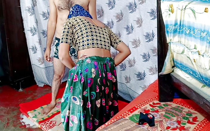 Hot Romantic Bhabhi in Desi Bhabhi Ghagra Hard Sex Very Deep Throat Bhabhi Say Basssss. in Dogy Style Fucking