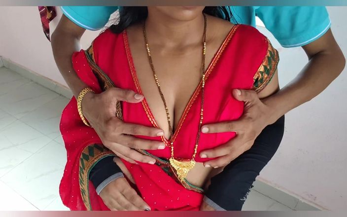 Hot Sexy Tharki Wife Sarika Has Desi Sex with Saree with Legs Lifted