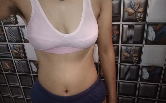 Hote Girl Tina Beautiful Pussy