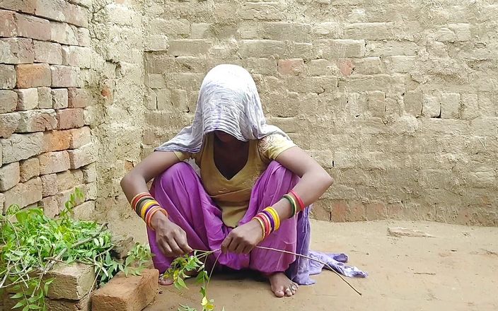 Husband Fucked His Wife in a Small Hut