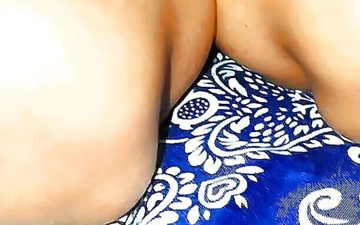 I Had Sex with My Boyfriend and Showed It to My Husband on Video Call.