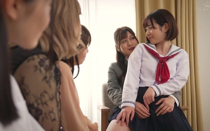 I'm a Dull Boy in a College, but When I Go Home, I Have a Harem Life with 5 Beauties. Part 1