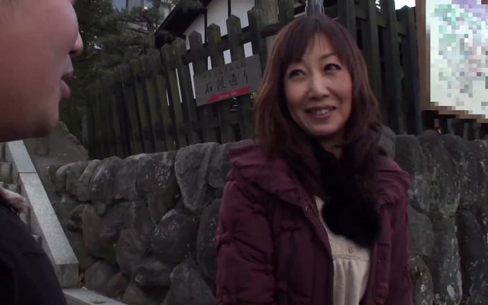 If You Want to Have Sex, Definitely a Local MILF! -2