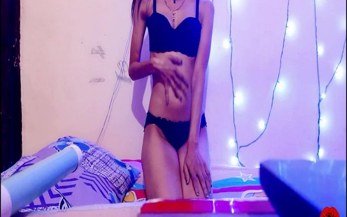 Indian amateur hot girlfriend anal sex with bf when her stepmom left