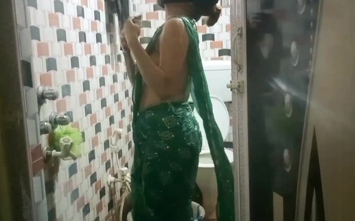Indian Bhabhi Was Taking Bath Then Brother in Law Fucked Bhabhi