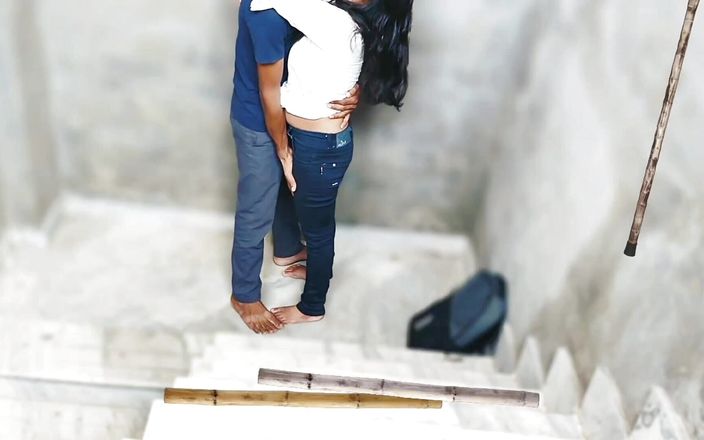 Indian College Girl Sex with Her Classmate on Ladder Full Hindi Sex, College Couple