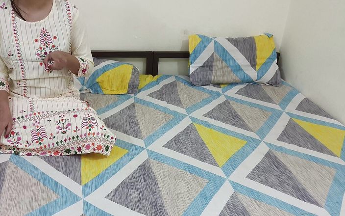 Indian College Girl Sona Got Fucked in Hot Salwar Kameez From Her Teacher for Passing Marks.