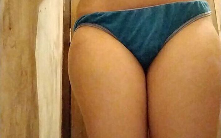 Indian College girl taking a bath full sex video