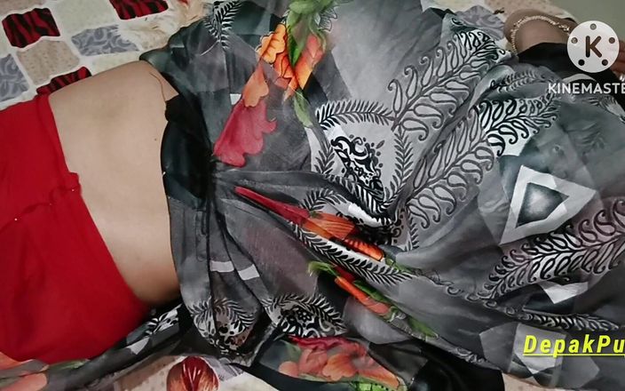 Indian Desi Bhabhi and Boyfriend Sex Husband Not Home Husband Is Job Bhabhi Enjoy Boyfriend