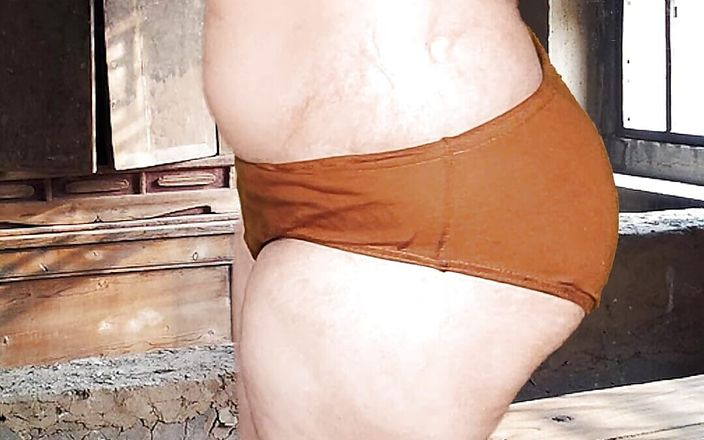 Indian Desi Girl Belly and Body Rubbing 19