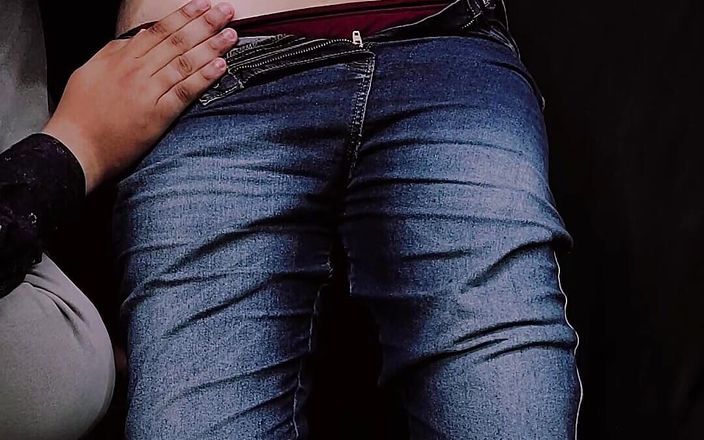 Indian Desi Girl Belly and Body Rubbing 7