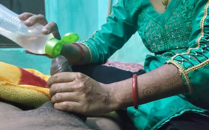 Indian Desi Housewife Aunty Fucked by Young Amateur Stepson in Doggy Style Full Hindi Audio