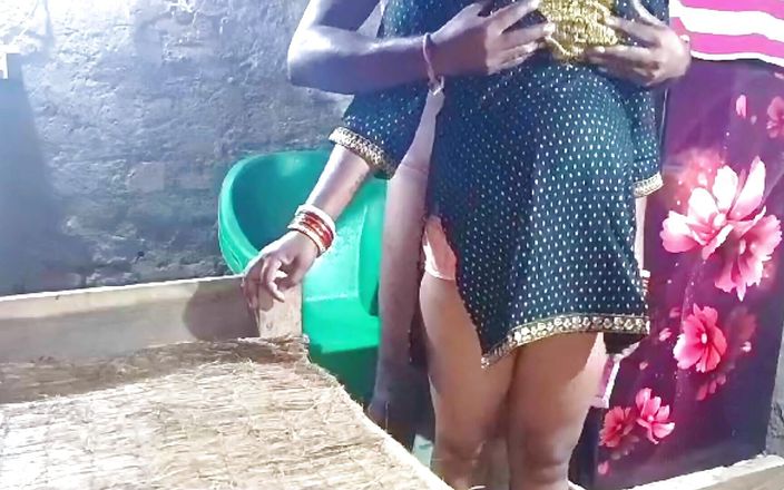 Indian Desi Sexy Video of Fucking Padosi Bhabhi