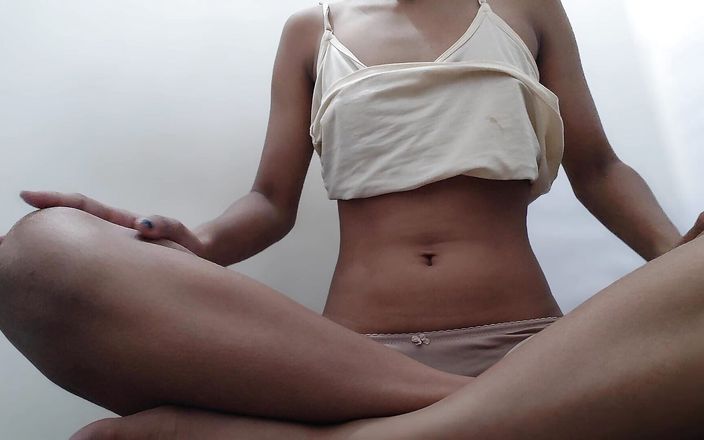 Indian Girl Solo Masturbation and Orgasm Video