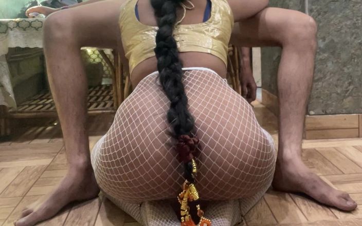 Indian Naughty Bhabhi Talking Dirty & Teasing Got Her Pussy Fucked Hard