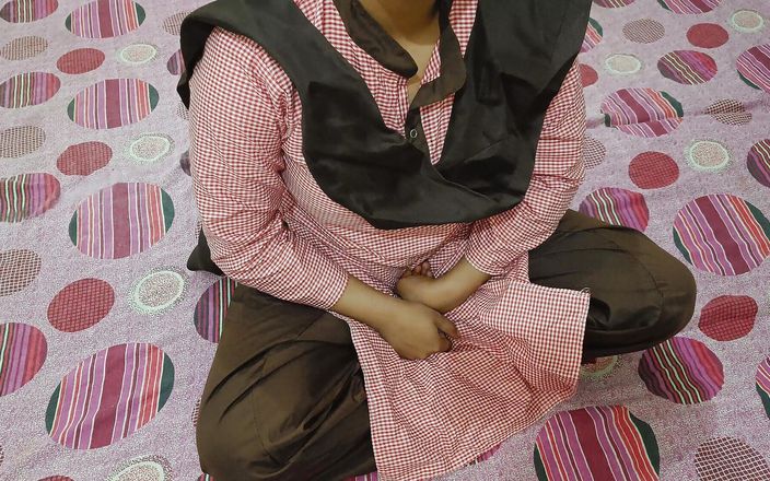 Indian Step-brother Stocking with Step-sister and Get Together Fucking in Badroom and Desi Creampi Sex in Hindi