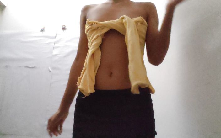 Is There Someone Who Wants to Join in Making Me Have a Pussy Orgasm