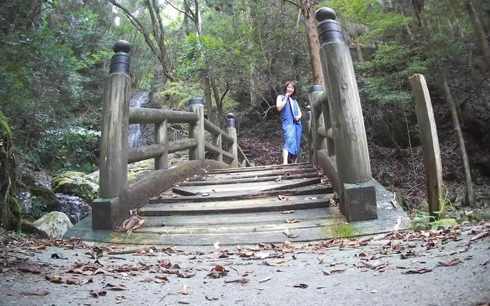 Japanese MILF Outdoor