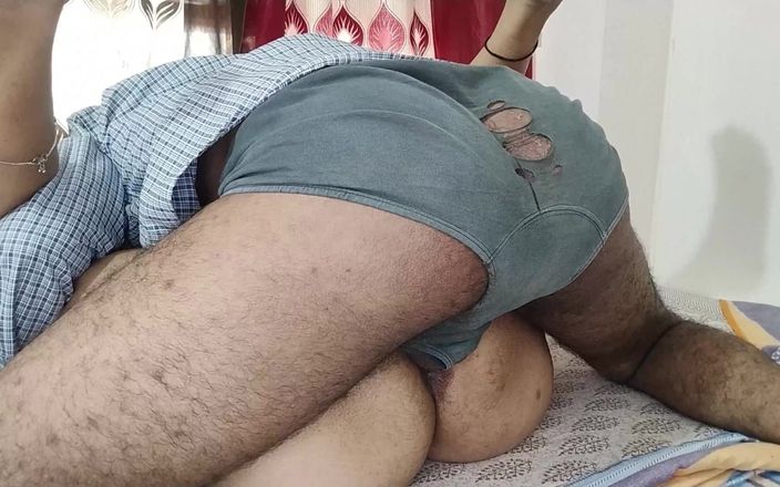 Jeth Ji Secretly Fucked Bahu Who Was in Doggy Position on Bed