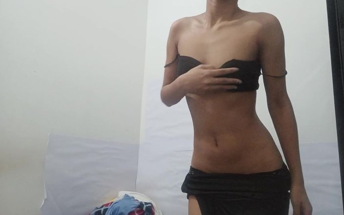Juicy High Class Indian Nude Show