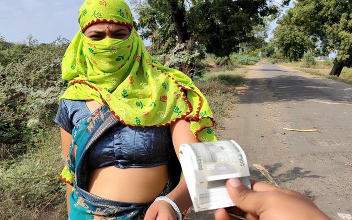 Komal Stood on the Road for the First Time and Started the Business of Randi