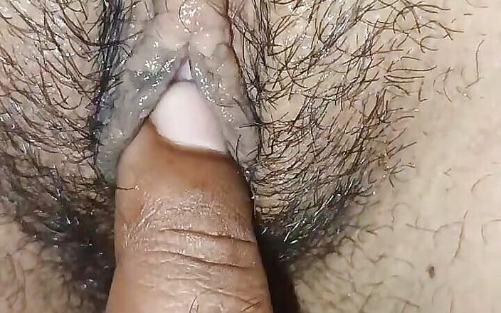 Labli Bhabhi Enjoy Fingering_01_labli Bhabhi Apne Choot Me Ugli Dalwa Ke Maza Lete Hui.