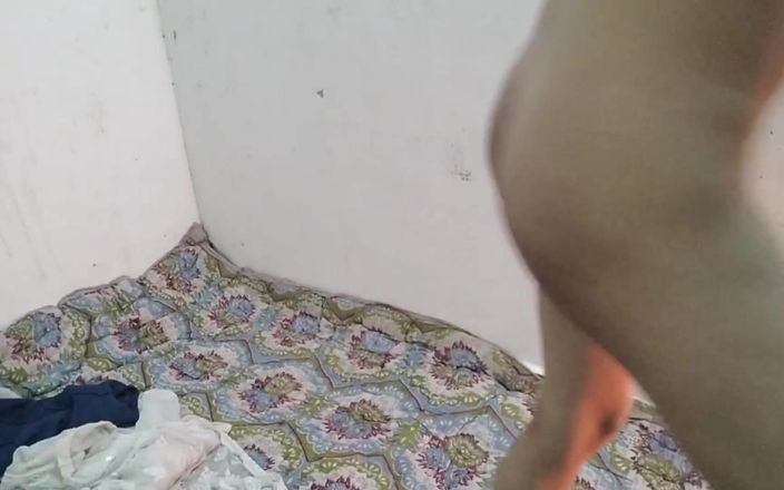 Leave Me, Leave Me, My Pussy Is Thirsty