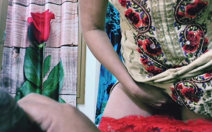 Loves the Way She Moves