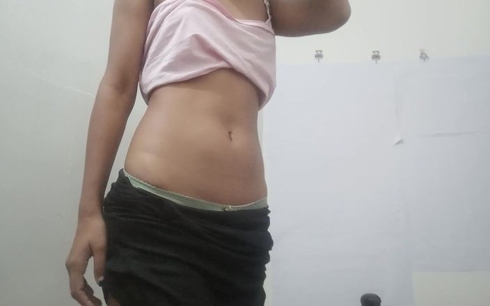 Madamnilu, Indian Boobs, Booty - Horny Desi Village
