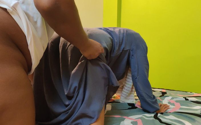 Malaysian Hijab Girl with Brother-in-law Fucked Very Hard in Doggystyle