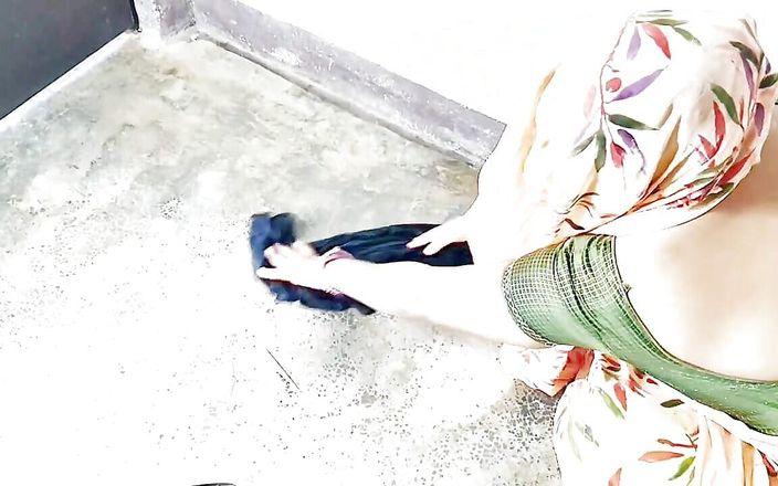 Malik His Beautiful Maid Sex in Desi Style