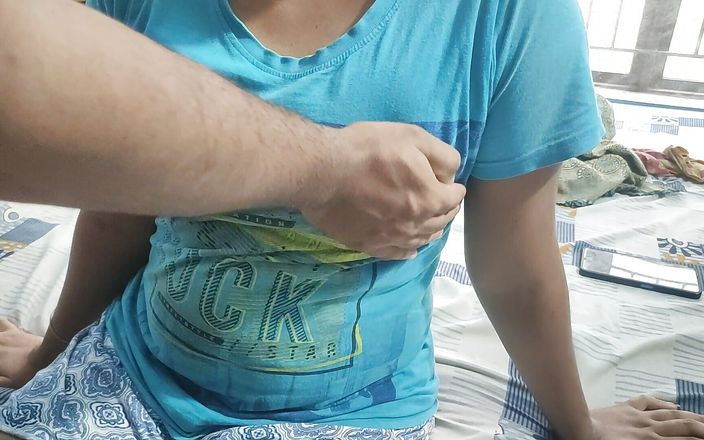 Mallu Bhabhi Hot Romance with Boyfriend - Couple Pressing Boobs
