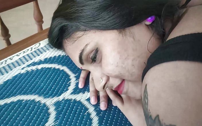 Mallu Collage Students Hot Romance in Hotel, Vaishnavy and Sharun Raj Hot Romance, Mallu Couple Kissing, Couple Kiss