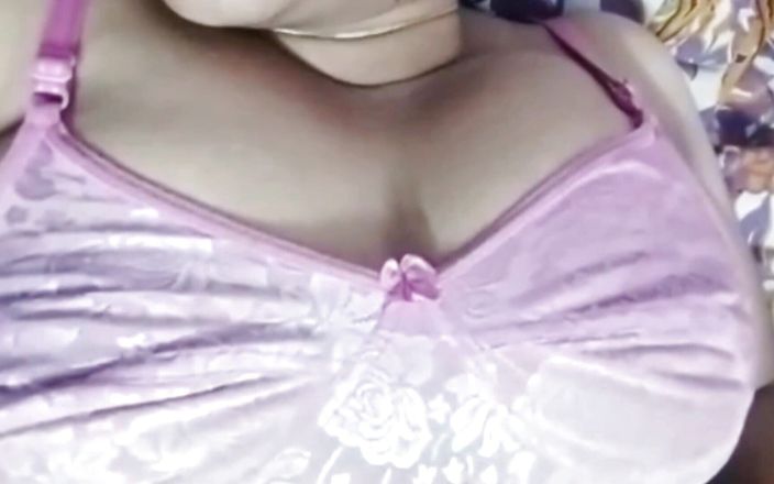 My Lover Big Natural Boobs Showing for Stepbrother