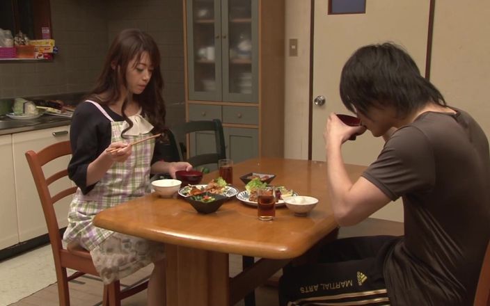 Neighbor Wife's Late Afternoon Affair -4