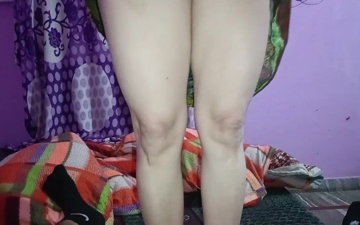 Newly Married Bhabhi Giving Handjob and Boobjob to His Husband's Huge Cock