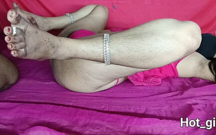 Newly Married Hot Couple in Honeymoon Site - Hot girl