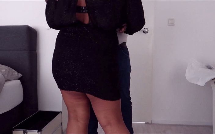 Nice Indian ass suck cum out