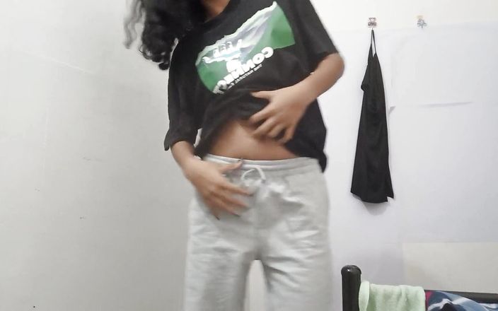 Nika Has a Perfect Untouched Body