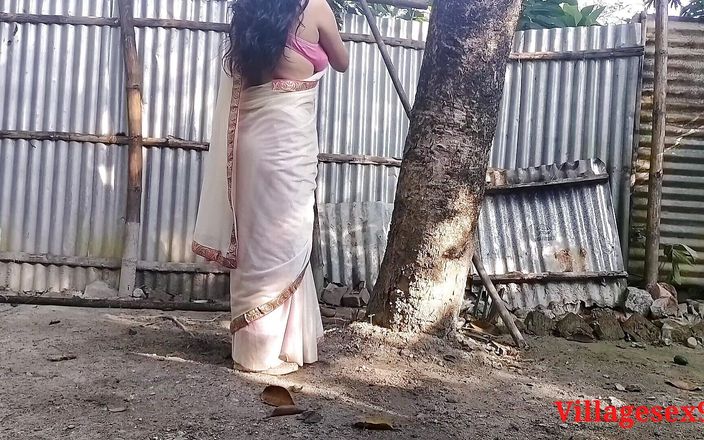 Outdoor Fuck by Local Sonali Bhabi ( Official Video by Villagesex91 )