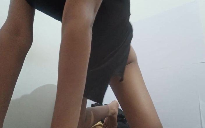 Pakistani Wife Enjoying Herself