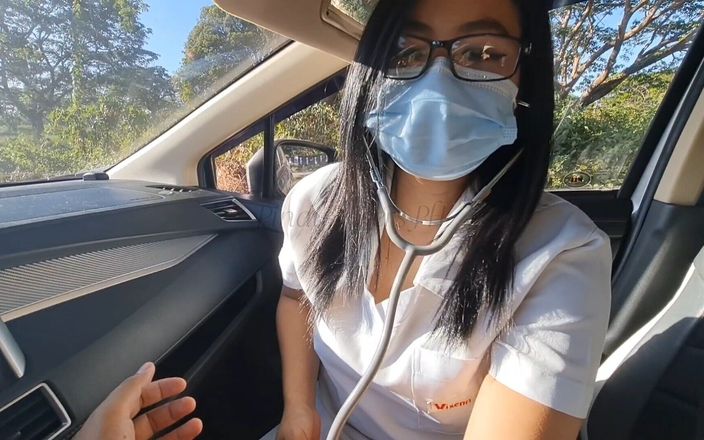 Pinay Nurse Girl Fucked on Road Inside the Car